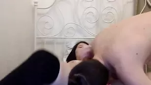 Шмара делает минет и ебется в пизду justrelax