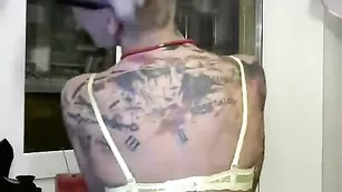 Пикантная курва DobbiDo развлекается с фаллосом