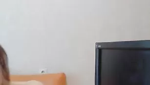 Роскошная пассия RusyaElita1 ласкает большие сиськи