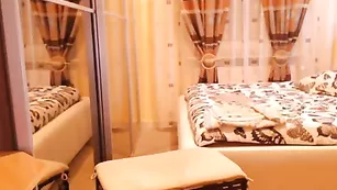 Шикарная леди valeta долбит киску фаллосом