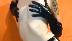 Анальный фистинг MissFetish рыженькой дамочки