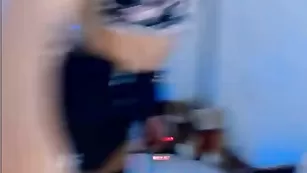 Роскошная путана _Milka_ вертит упругой попой