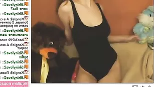 Роскошная цыпочка ShinyLove2 массирует большие сиськи