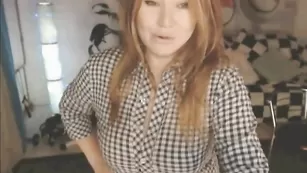 Милая цыпочка goodWitch обнажает сиськи