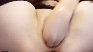 Жаркая блудница Elektraxxx эффектно сквиртит