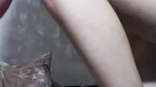 Белобрысая чертовка YourBirdie трахнула обе дырочки