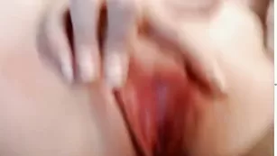 Рыженькая сучка sailorwhore ласкает письку пальчиками