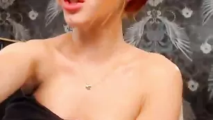 Рыжая стерва Britanny_B трахнула анал фаллосом