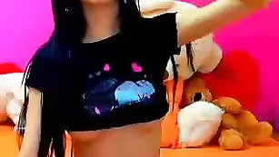 Грудастая красотка Sexybomba жестко трахает очко