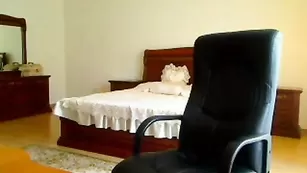 Изумительная chocolate оседала фаллос