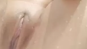 Удивительная vipkiska4u занимается дрочкой со сквиртом