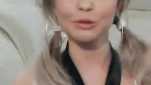 Русская блонда Milo4ka развлекается в привате