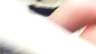 Взрослая леди xMilenaHotx трахает волосатую пизду