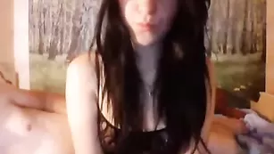 Сексуальная sexykamila развлекается с хахалем