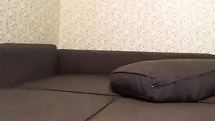 Грудастая блонда MalinkaM трахает очко