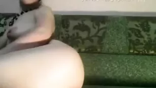 Обворожительная Catsuit жестко ебет анал