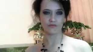 Обворожительная Catsuit жестко ебет анал