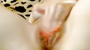 Обаятельная нимфа Esmiralda трахает пизденку