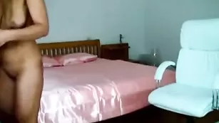 Блестящая MaryBrekston танцует стриптиз