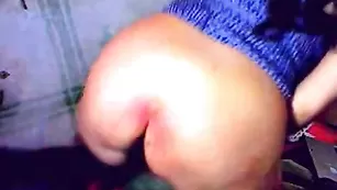 Заводная нимфа vivijana дрочит киску пальчиками