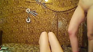 Лесбиянки singlebabes трахают попку