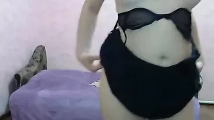 Зачетная сучка ferarra шалит в привате