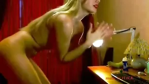 Отличная подборка утех с жаркой блондой