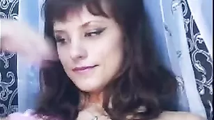 Шикарная стерва nikadream трахнула пизденку