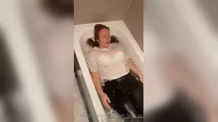 amber_leah_xx ambers friend alex is getting his own back on her fo Адалт вэбкамс чат для бесплатное порно реальный секс