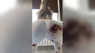 aylinaysun a_little_tease_of_my_home_workout_today._wanna_join_on_my_next_workout_routine Адалт вэбкамс чат для бесплатное порно реальный секс