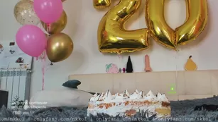 nkkol 22 10 2020 cake sitting wow Адалт вэбкамс чат для бесплатное порно