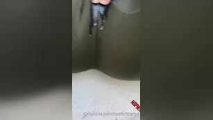 Brittanya Razavi public шоу чат для бесплатное порно реальный секс