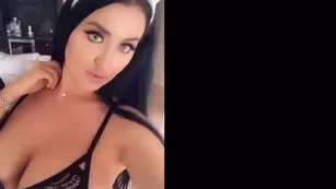 beckyhudson the easter bunny is here to give вас treats check your Адалт вэбкамс чат для бесплатное порно реальный секс