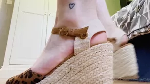 mistresselmay foot_boys_deserve_to_be_teased_and_punished_nothing_more. Адалт вэбкамс чат для бесплатное порно реальный секс