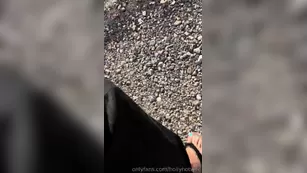 HOLLYHOTWIFE Hiring a new lawn crew with мой nip poking out of мой dress чат для бесплатное порно реальный секс