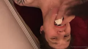 dominatrixvera2 watch me p ss on мой sub's chest and make him ea Адалт вэбкамс чат для бесплатное порно реальный секс