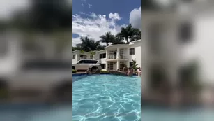 sweetlaurasaenz seducing мой friends Адалт вэбкамс чат для бесплатное порно