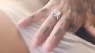 Brittanya Razavi pink дилдо pleasure on bed порно реальный секс