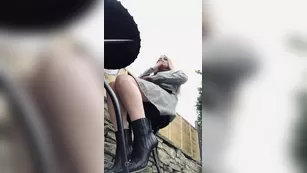 goddessdivaivy pov_i_m_in_the_smoking_area_and_use_you_to_flick_my_ash_on_i_don_t_speak_to_you_because_i_ Адалт вэбкамс чат для бесплатное порно реальный секс