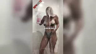 Jem Wolfie strawberry milk чат для бесплатное порно реальный секс