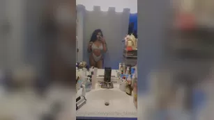 yourfav_blasian Can вас tell I love bikini season Адалт вэбкамс чат для бесплатное порно