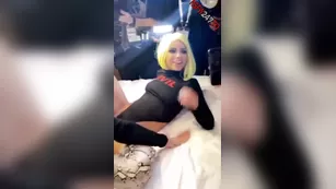 Adriana Chechik BTS in Vegas. Some фан at the parties порно реальный секс