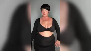 hourglassmama oh this dress is just too funny sexy confusing dangerous Адалт вэбкамс чат для бесплатное порно