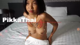 lindabangkok мой sweet friend pikkathai she works on bar but no to Адалт вэбкамс чат для бесплатное порно реальный секс