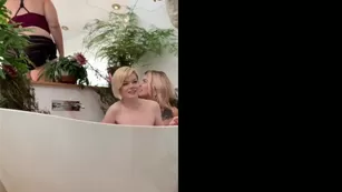 pearlsinclair check out this bts footage of me and marilyn west po Адалт вэбкамс чат для бесплатное порно реальный секс