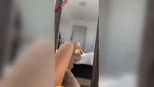 Layna Boo мастурбация in front of mirror snapchat premium порно реальный секс