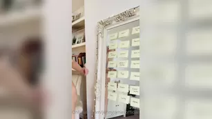 jennyjamesofficial it s game day whats behind the door prize every Адалт вэбкамс чат для бесплатное порно реальный секс