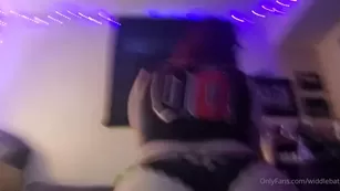 widdlebat If u don't jump to put j Адалт вэбкамс чат для бесплатное порно