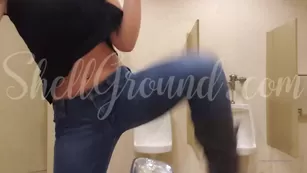 akirashell 3 minute candid clip of bailey i using urinals in the m Адалт вэбкамс чат для бесплатное порно реальный секс