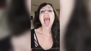 tonguegoddess just testing out the new equipment. Адалт вэбкамс чат для бесплатное порно реальный секс